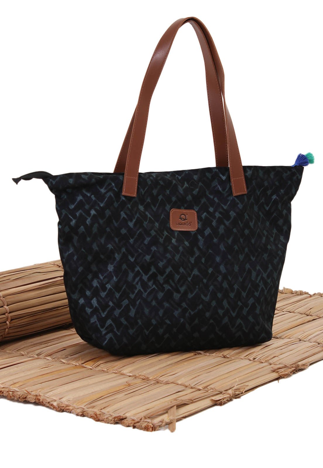 bolsa with geometric pattern