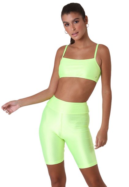 Bermuda Fitness Feminina Biker Canelada com Recortes