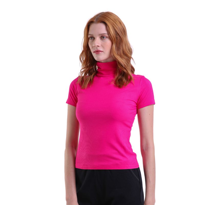 Blusa Manga Curta Gola Alta Canelada