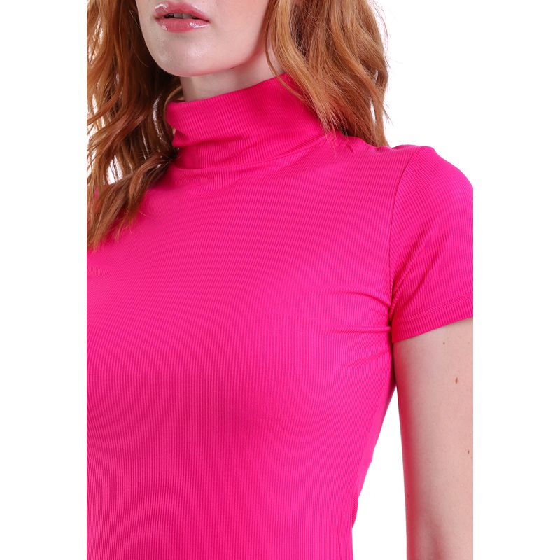 Blusa Manga Curta Gola Alta Canelada