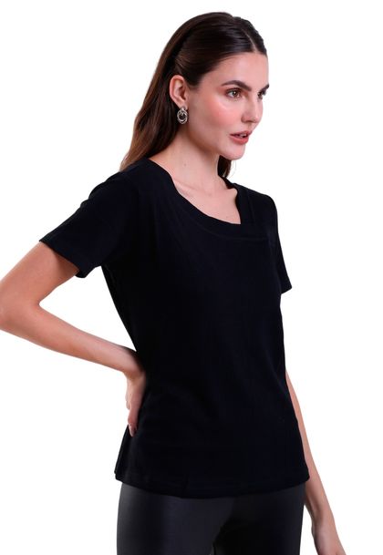 Blusa Feminina Texturizada Gola Transpassada