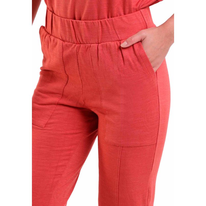 Calça Flatin com Detalhe na Barra