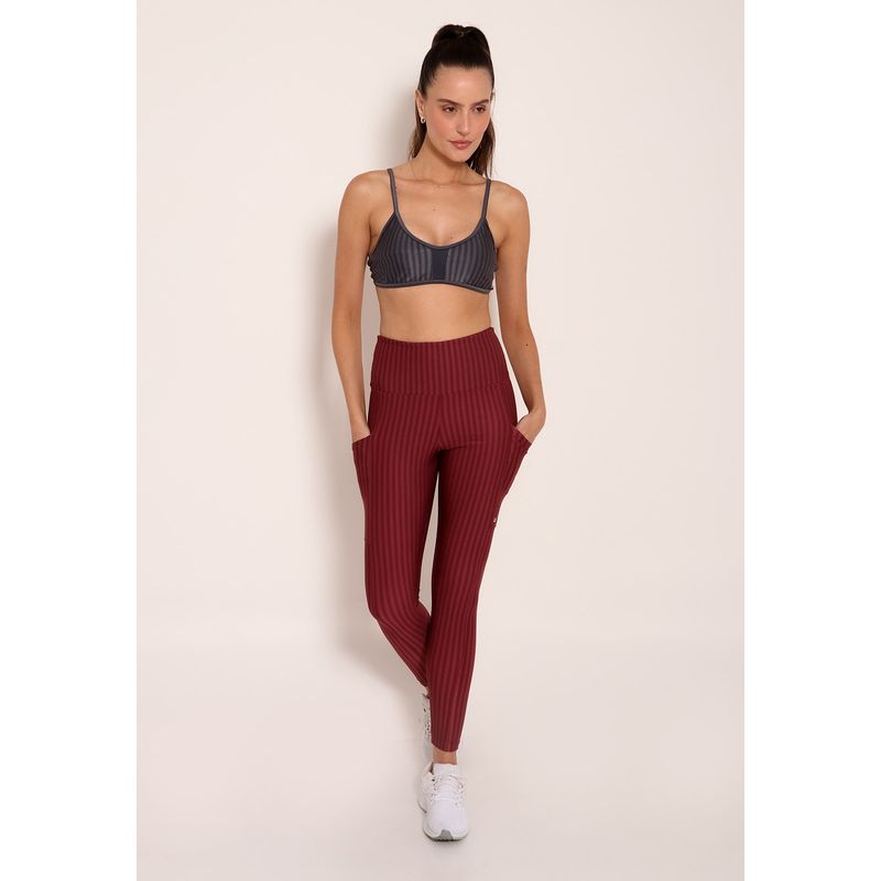 Calça Legging Progress 3D Com Recortes e Bolsos