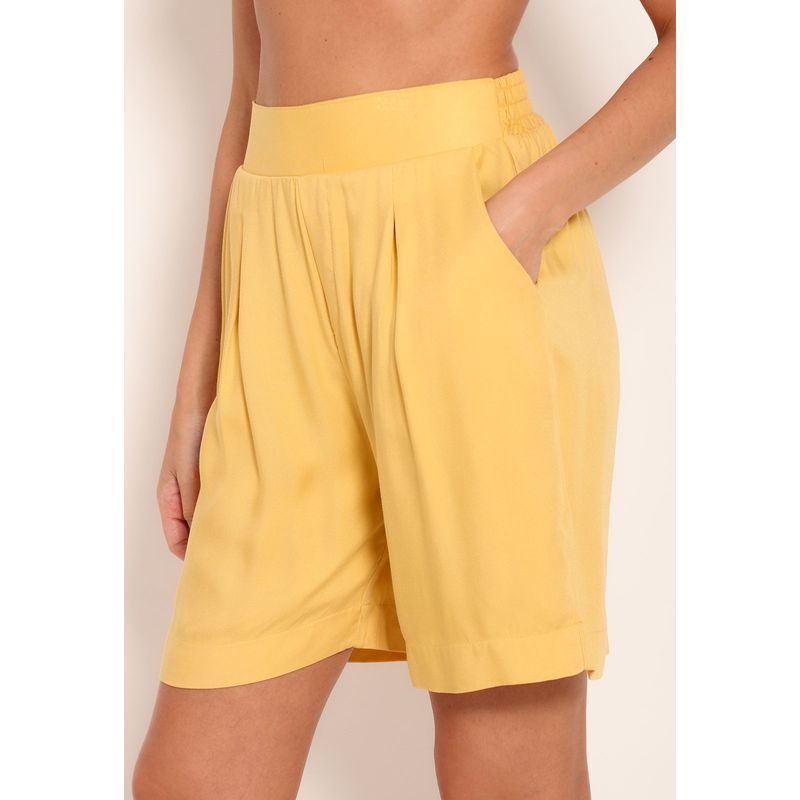 Bermuda Feminina com Pregas Heavy Twill