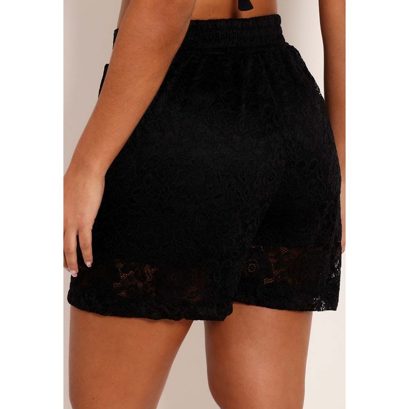 Short De Renda Com Bolsos e Pregas