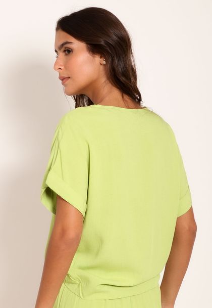 Blusa Olimpia Decote V Manga Japonesa