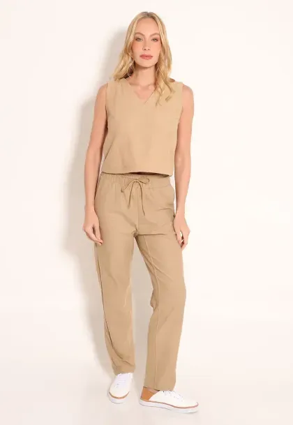 Conjunto Regata Aspen Gola V e Calça Reta Moletinho com Recortes