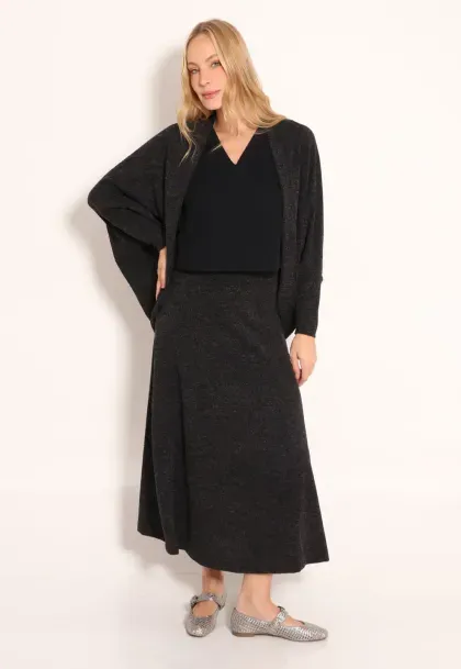 Conjunto Casaco em Tricot e Saia Longa Com Forro - Finlandia