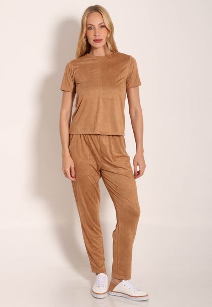 Calça Suede Reta Com Bolso Chapado