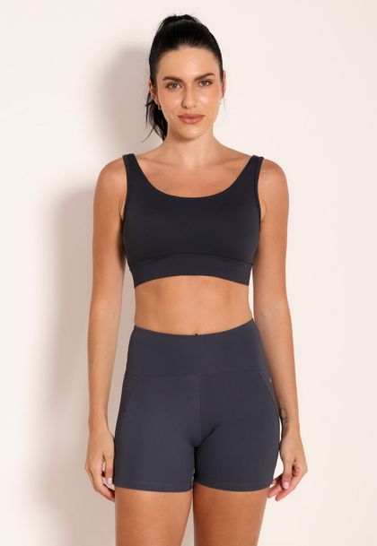 Conjunto Fitness Top Kelp Com Decote e Short Compress Com Bolso