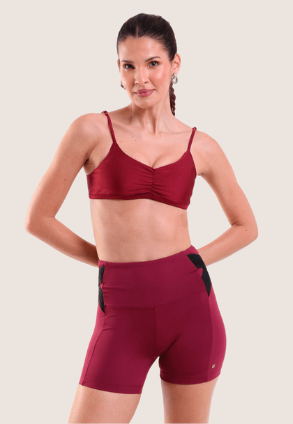 Conjunto Top Franzido Trilobal e Short Tech Compress