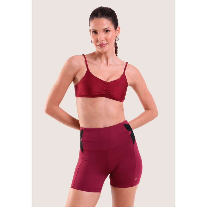 Conjunto Top Franzido Trilobal e Short Tech Compress