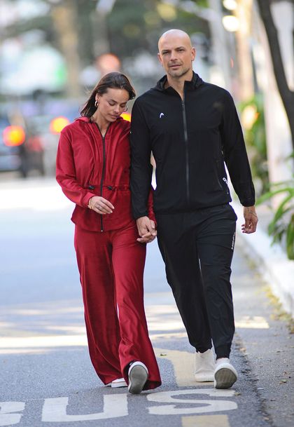 Calça Masculina Microfibra Jogger Com Bolsos e Amarração